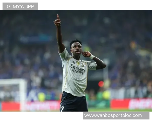 皇马再度发力姆巴佩精彩助攻维尼修斯射门遭扑救 皇马再度发力姆巴佩精彩助攻维尼修斯射门遭扑救