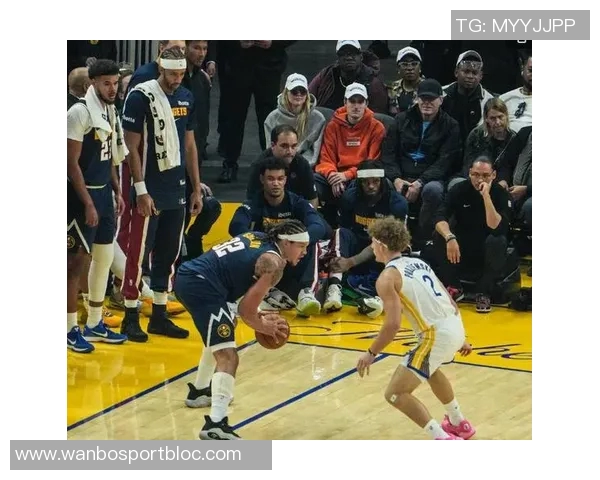 戈登状态火热半场完美表现砍下14分外加3篮板1助攻助力球队奋勇争先