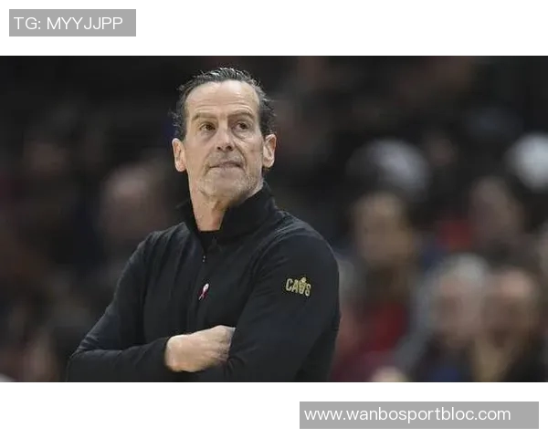 科尔赞扬助教建议提升球队阵容身形和防守表现表现出色 科尔赞扬助教建议提升球队阵容身形和防守表现表现出色