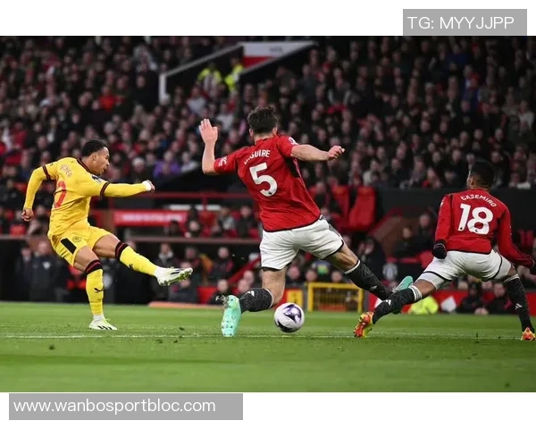 曼联对阵英超中游球队表现失常全胜强队却难敌弱旅