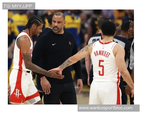 火箭计划三方交易送走范乔丹全力追逐冠军后卫怀特